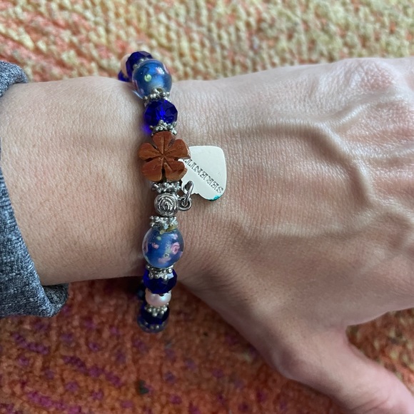 Blue Beaded Serenity Bracelet - Gorgeous - Never Worn - Gift Quality - Picture 3 of 6